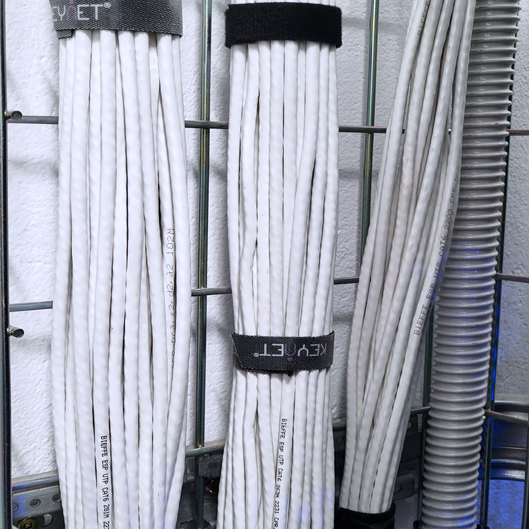 trabajo realizado instalaciones wifi desenred